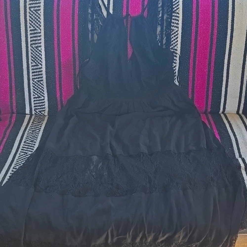 Florencia lace maxi dress